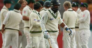 Hobart Test: Pakistan 103/4 at stumps 